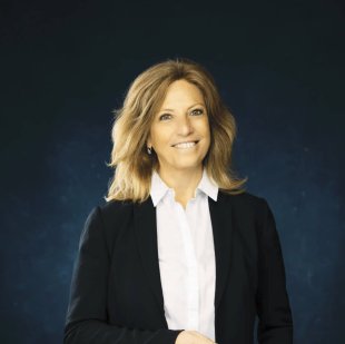 737_photoParole_142PE_88_Blumen_Ohana.jpg 737_photoParole_142PE_88_Blumen_Ohana.jpg